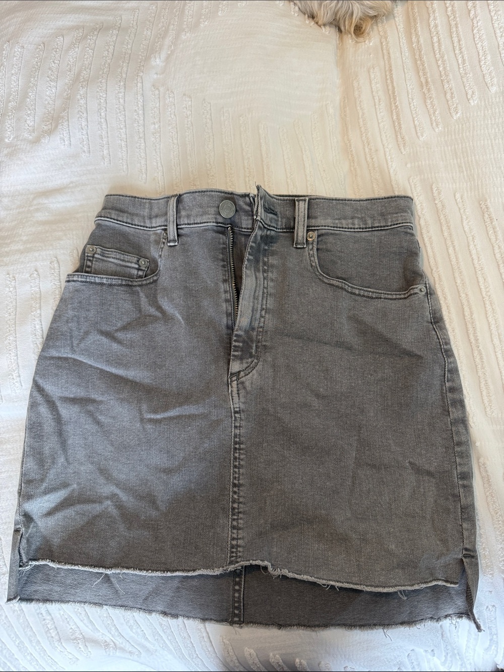 Aritzia Wilfred Feee Grey Jean Skirt